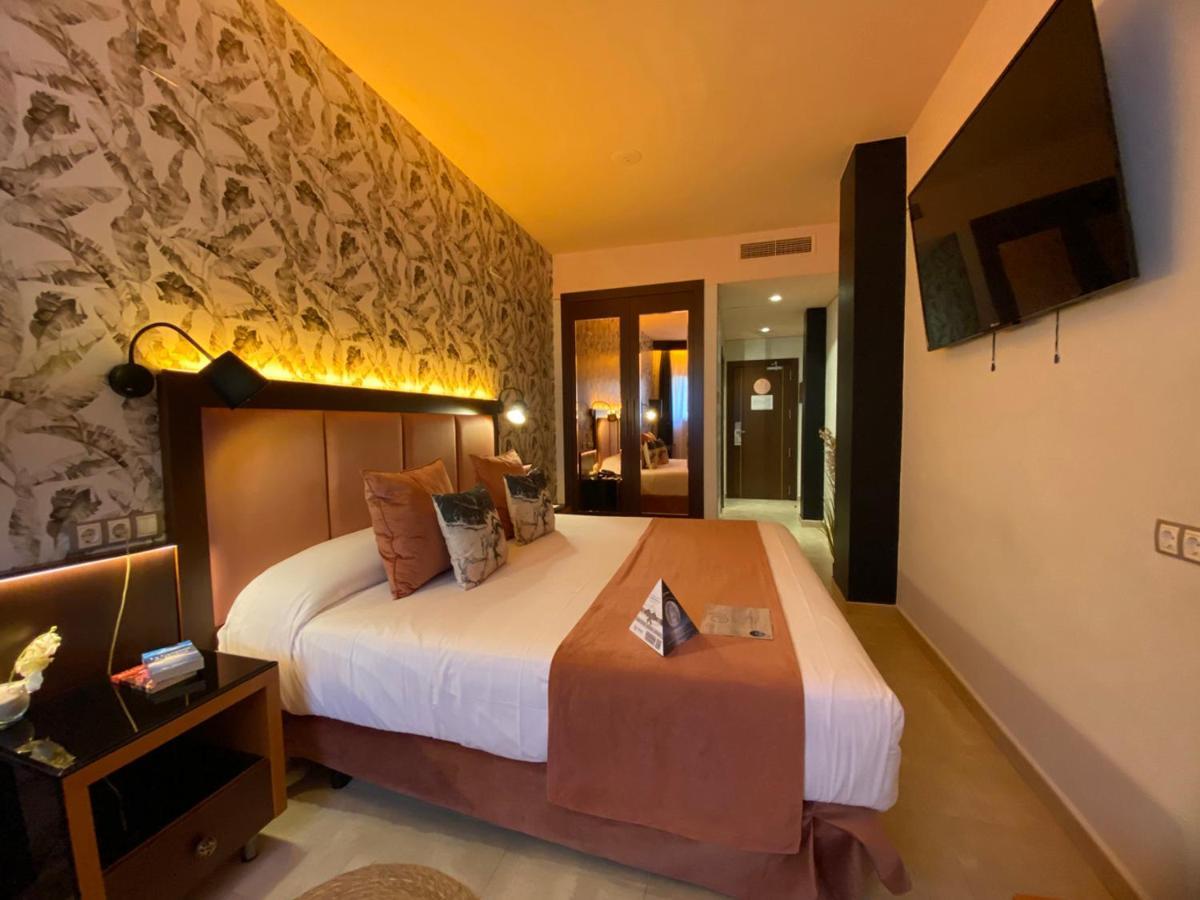 On Aleta Room Designed For Adults Almuñécar Exteriör bild